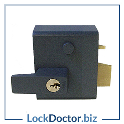 KM2569 YALE No 2 Auto Deadlocking Nightlatch with keys and step by step fitting instructions on how to change the lock from lockdoctorbiz